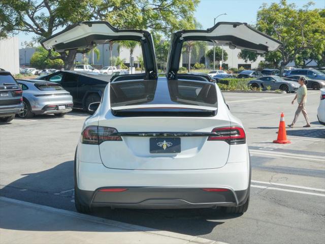 2023 Tesla Model X Base