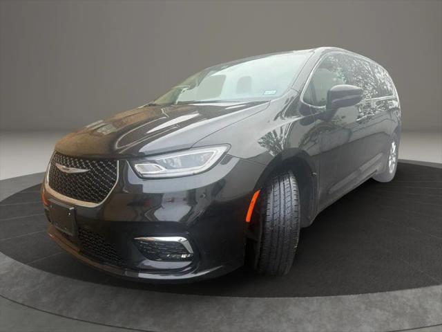 2023 Chrysler Pacifica Touring L for sale in South Hackensack, NJ