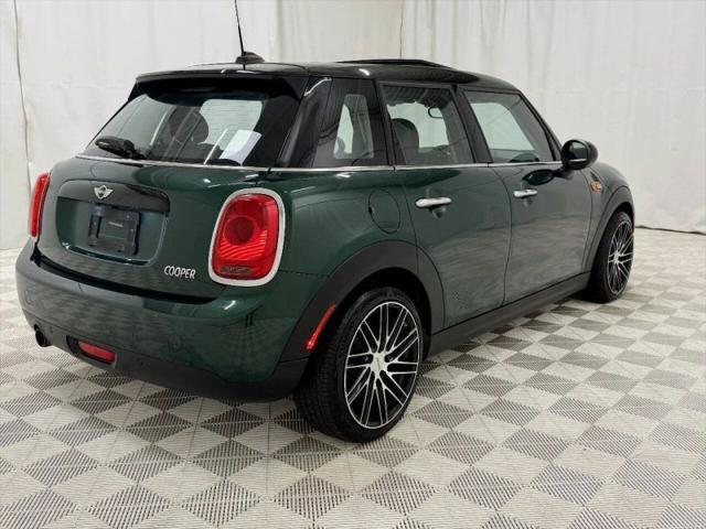 2017 MINI Hardtop Cooper
