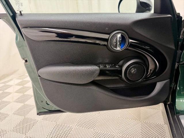 2017 MINI Hardtop Cooper