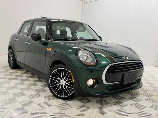 2017 MINI Hardtop Cooper