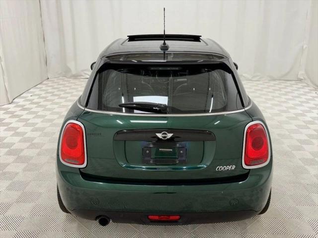 2017 MINI Hardtop Cooper
