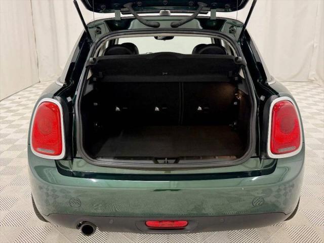 2017 MINI Hardtop Cooper