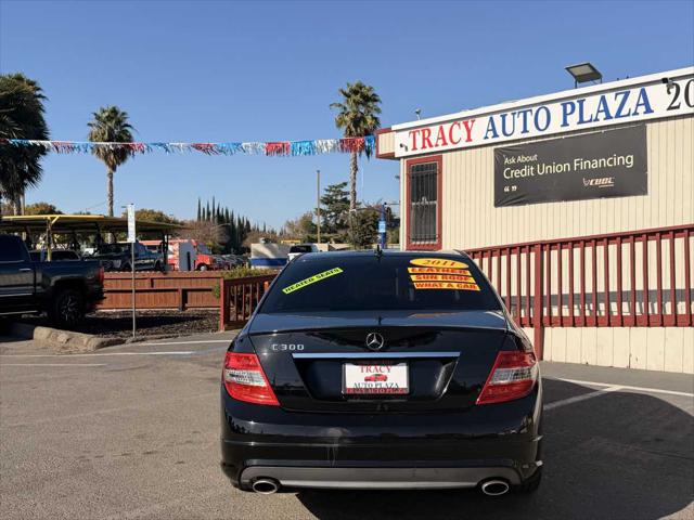 2011 Mercedes-Benz C-CLASS C 300 Luxury