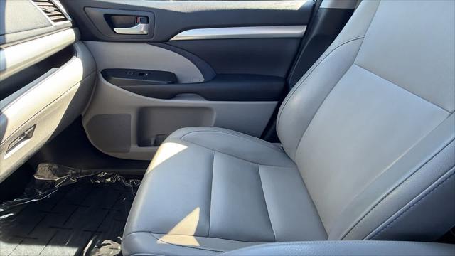 2016 Toyota Highlander XLE V6