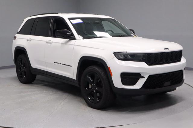 2023 Jeep Grand Cherokee Altitude 4x4 for sale in Groveport, OH