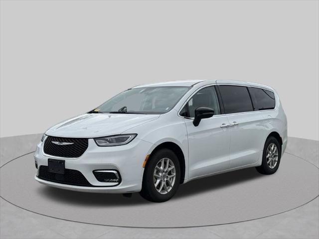 2024 Chrysler Pacifica Touring L 2024 Chrysler Pacifica Touring L