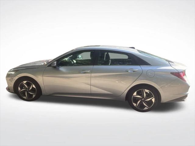 2022 Hyundai Elantra SEL 2022 Hyundai Elantra SEL