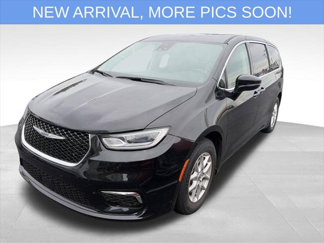2024 Chrysler Pacifica Touring L for sale near Celina, OH