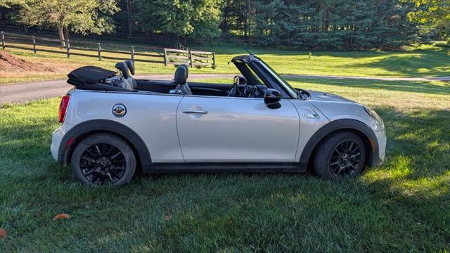 2017 Mini Convertible Cooper S 2017 Mini Convertible Cooper S