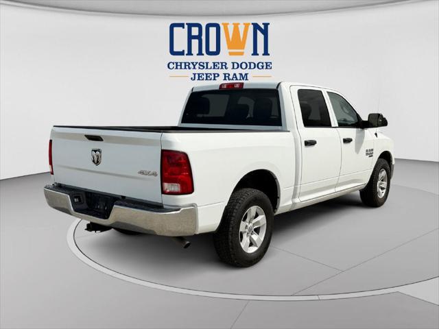 2022 RAM 1500 Classic Tradesman Crew Cab 4x4 57 Box