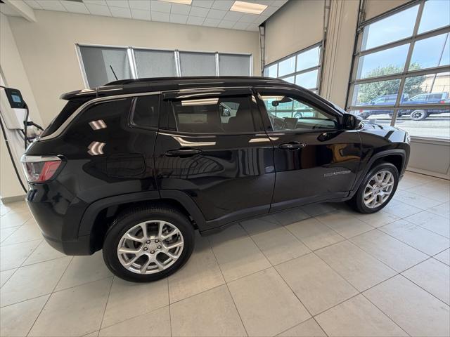2024 Jeep Compass Latitude Lux FWD