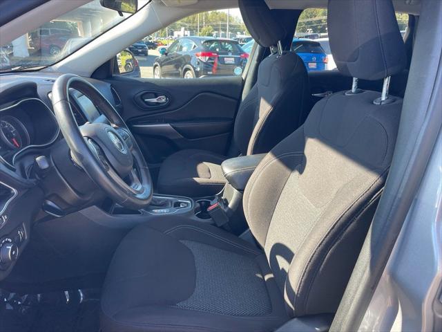 2019 Jeep Cherokee Latitude FWD 2019 Jeep Cherokee Latitude FWD