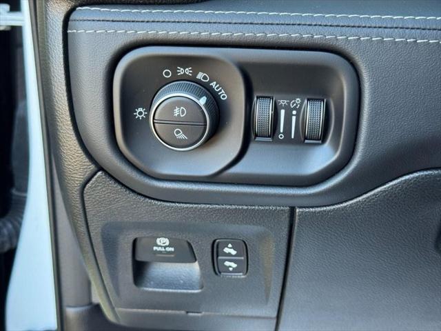 2024 Ram 1500 Limited Crew Cab 4x4 57 Box