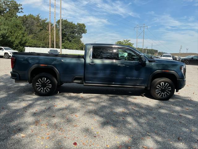 2025 GMC Sierra 3500HD 4WD Crew Cab Long Bed Denali Ultimate 2025 GMC Sierra 3500HD 4WD Crew Cab Long Bed Denali Ultimate