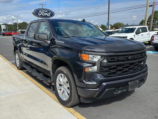 2023 Chevrolet Silverado 1500 4WD Crew Cab Short Bed Custom 2023 Chevrolet Silverado 1500 4WD Crew Cab Short Bed Custom