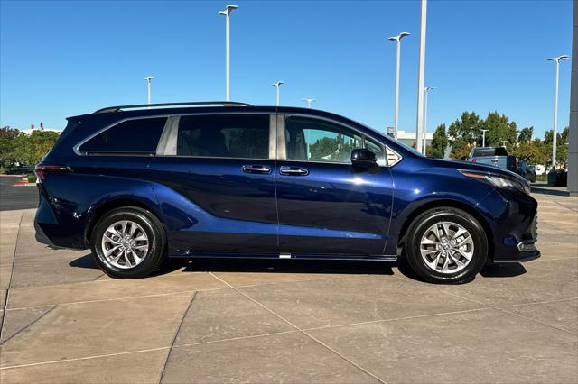 2023 Toyota Sienna XLE