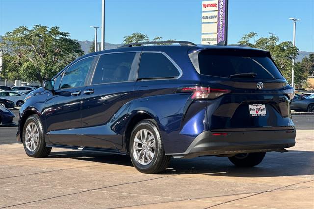 2023 Toyota Sienna XLE