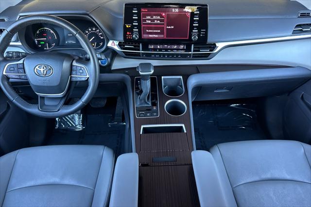 2023 Toyota Sienna XLE