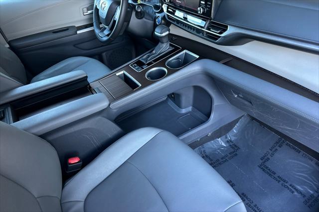 2023 Toyota Sienna XLE
