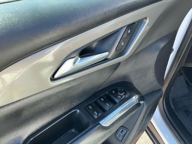 Used 2025 Chevrolet Traverse FWD LT For Sale in Muscle Shoals, AL