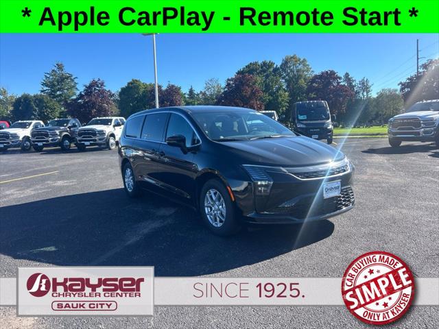 2027 Chrysler Pacifica Select for sale in Sauk City, WI