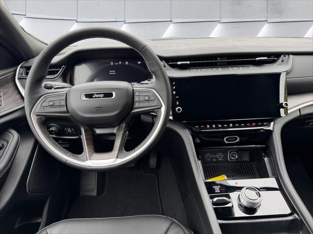 2027 Jeep Grand Cherokee Limited Reserve