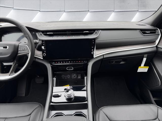2027 Jeep Grand Cherokee Limited Reserve