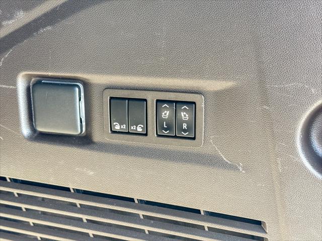 2021 GMC Yukon 4WD Denali