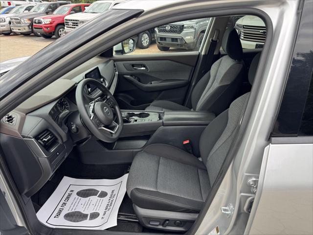 2021 Nissan Rogue SV FWD