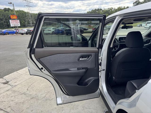 2021 Nissan Rogue SV FWD