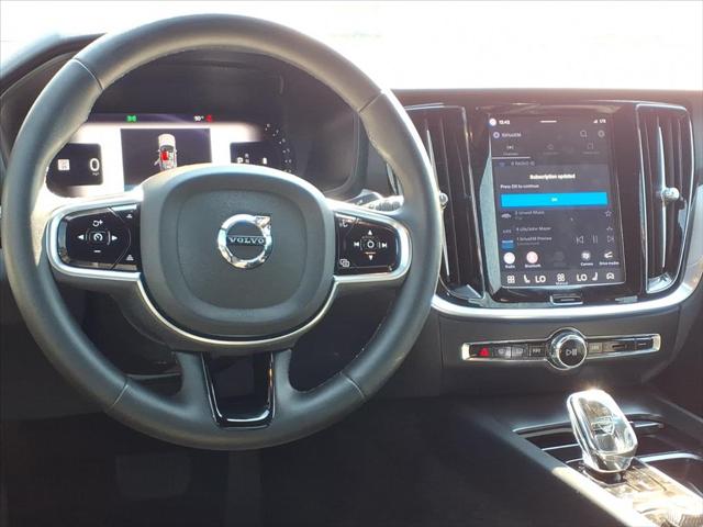 2024 Volvo S60 Plus Black Edition