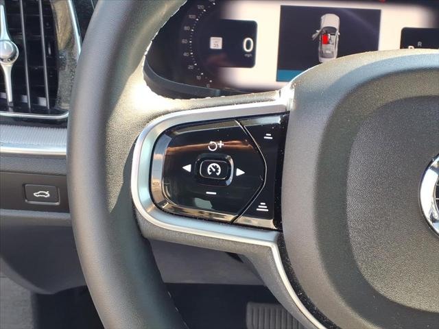 2024 Volvo S60 Plus Black Edition