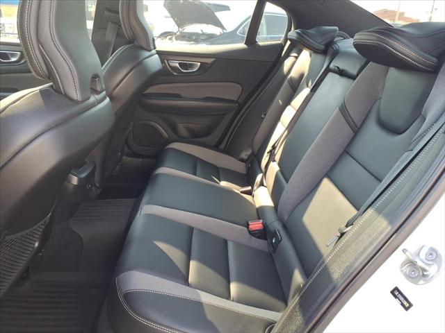 2024 Volvo S60 Plus Black Edition