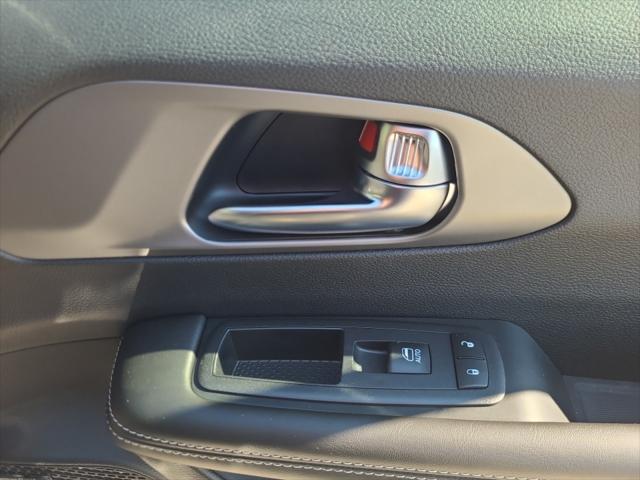 2027 Chrysler Pacifica Limited AWD