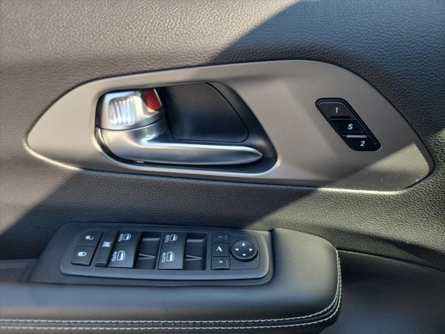 2027 Chrysler Pacifica Limited AWD