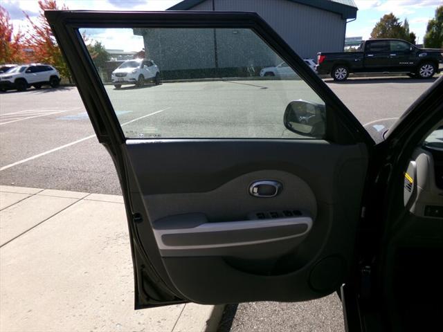 2016 Kia Soul EV Base