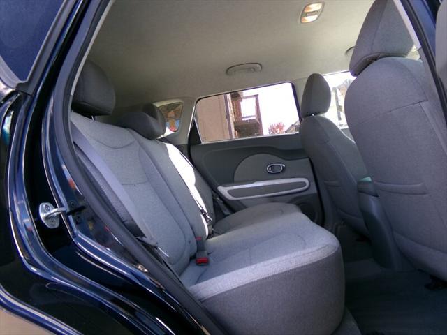 2016 Kia Soul EV Base