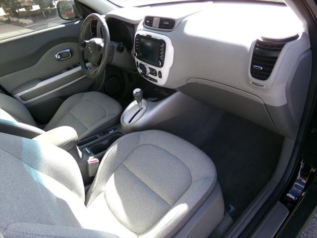 2016 Kia Soul EV Base