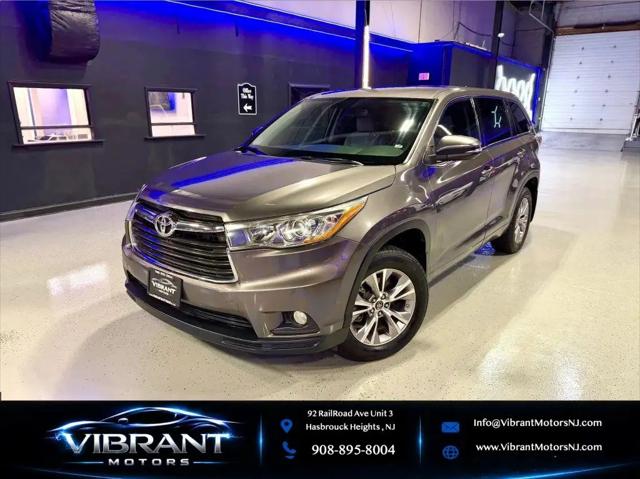 2016 Toyota Highlander LE Plus V6 for sale in Hasbrouck Heights, NJ