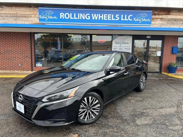 2023 Nissan Altima SV FWD for sale in Hesston, KS