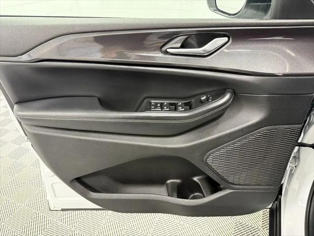 2023 Jeep Grand Cherokee L Laredo 4x4 for sale in Byron Center, MI