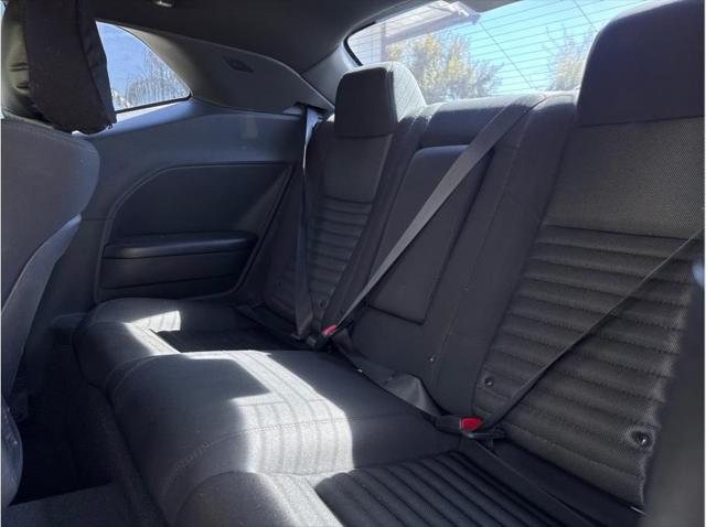 2014 Dodge Challenger SXT