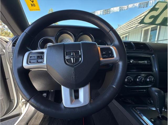2014 Dodge Challenger SXT
