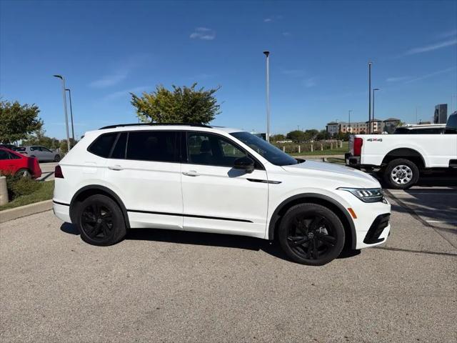 2023 Volkswagen Tiguan 2.0T SE R-Line Black for sale in Noblesville, IN