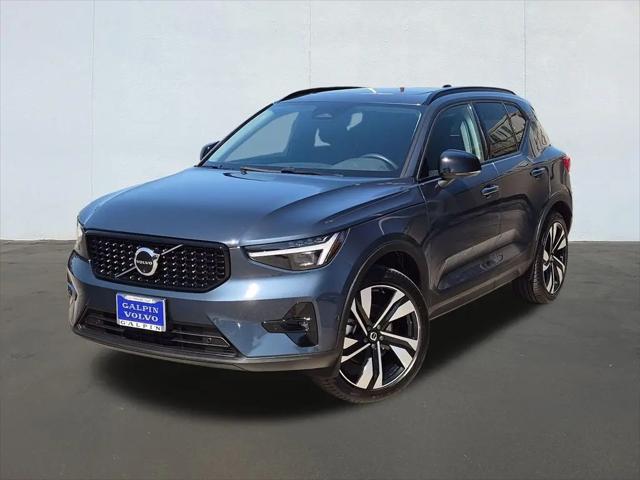 2026 Volvo XC40 Plus, B5 AWD Gas mild hybrid, Dark for sale in Los Angeles, CA