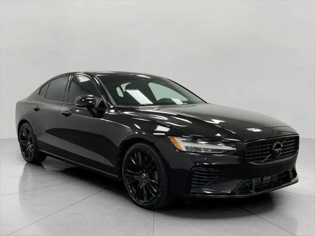 2022 Volvo S60 Recharge T8 Black Edition R-Design Extended Range for sale in Appleton, WI