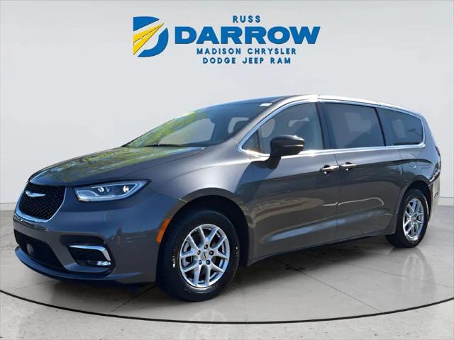2023 Chrysler Pacifica Touring L for sale in Madison, WI