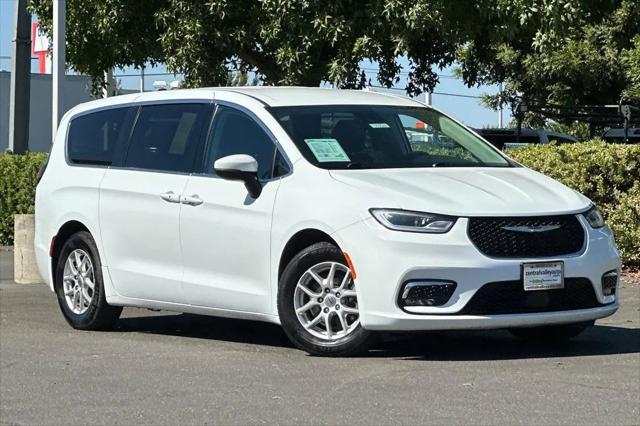 2023 Chrysler Pacifica Touring L for sale in Modesto, CA
