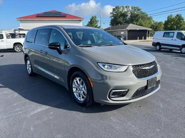 2025 Chrysler Pacifica Select for sale in East Freedom, PA